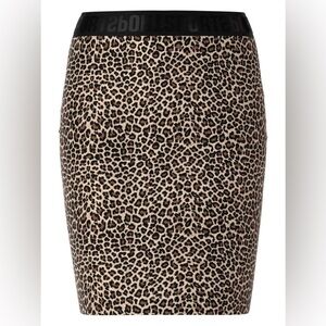 Marc Cain leopard animal print pencil skirt - size 36 (US 6)